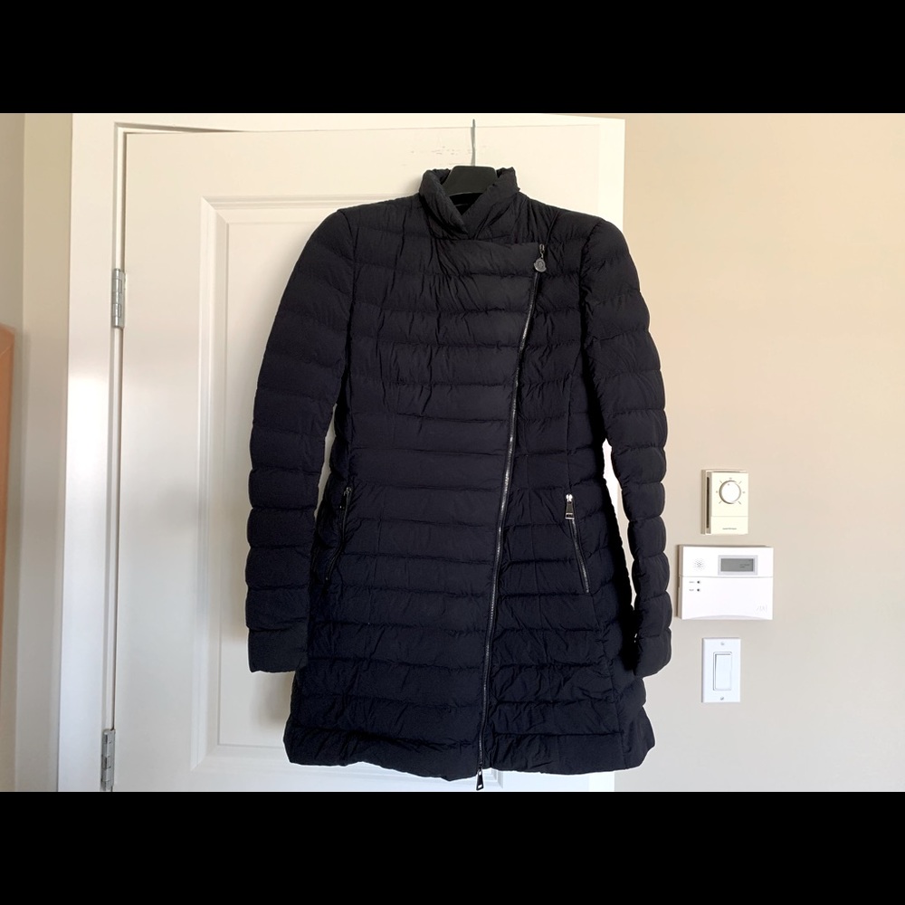 Moncler down jacket sz 3 - Picture 2 of 15